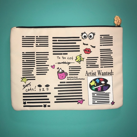 Betsey Johnson Pouch NYC Newspaper Print Pink - Picture 4 of 13